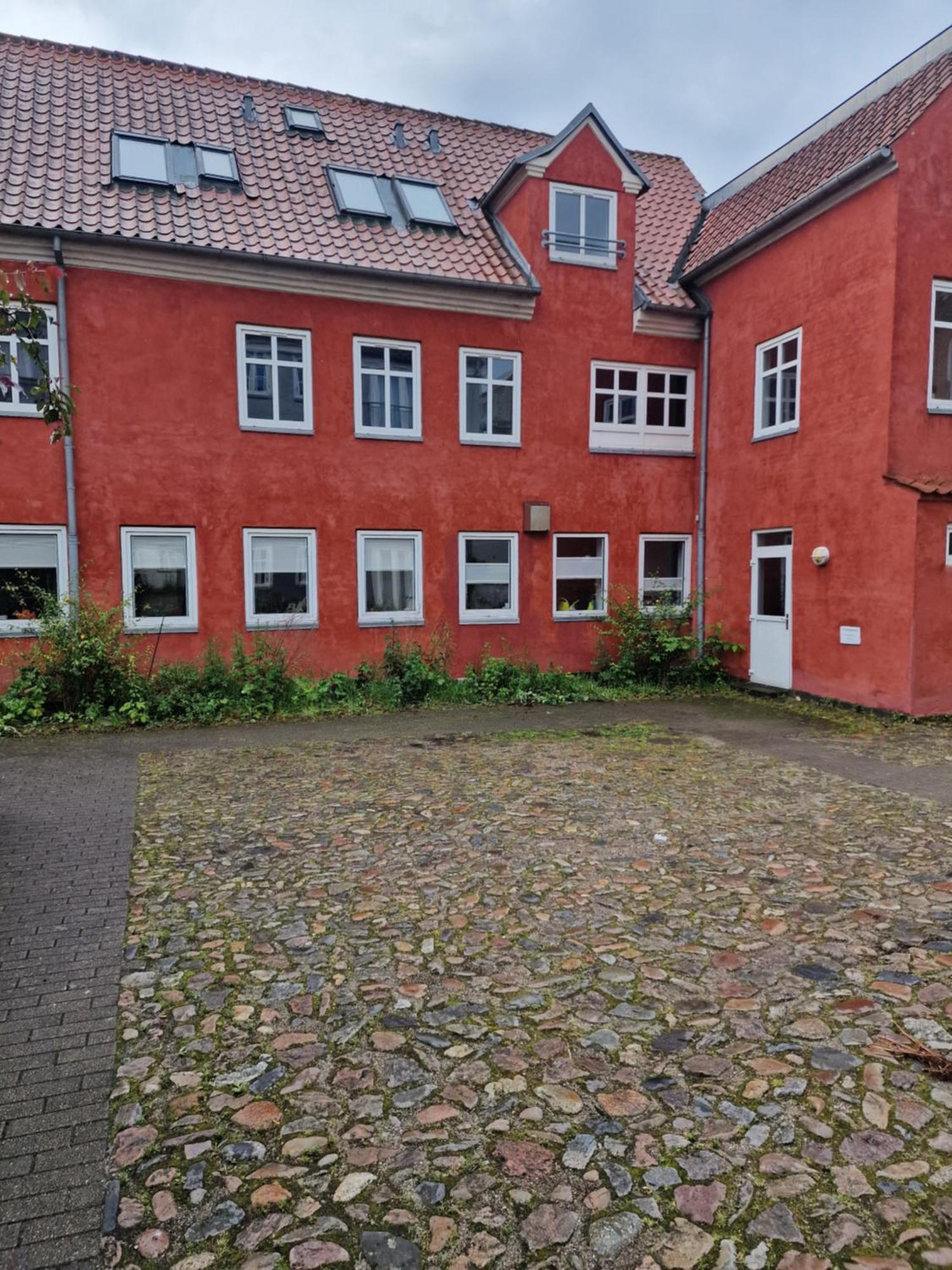 Paen Central Lejlighed Med Gratis Parkering Randers Exterior photo